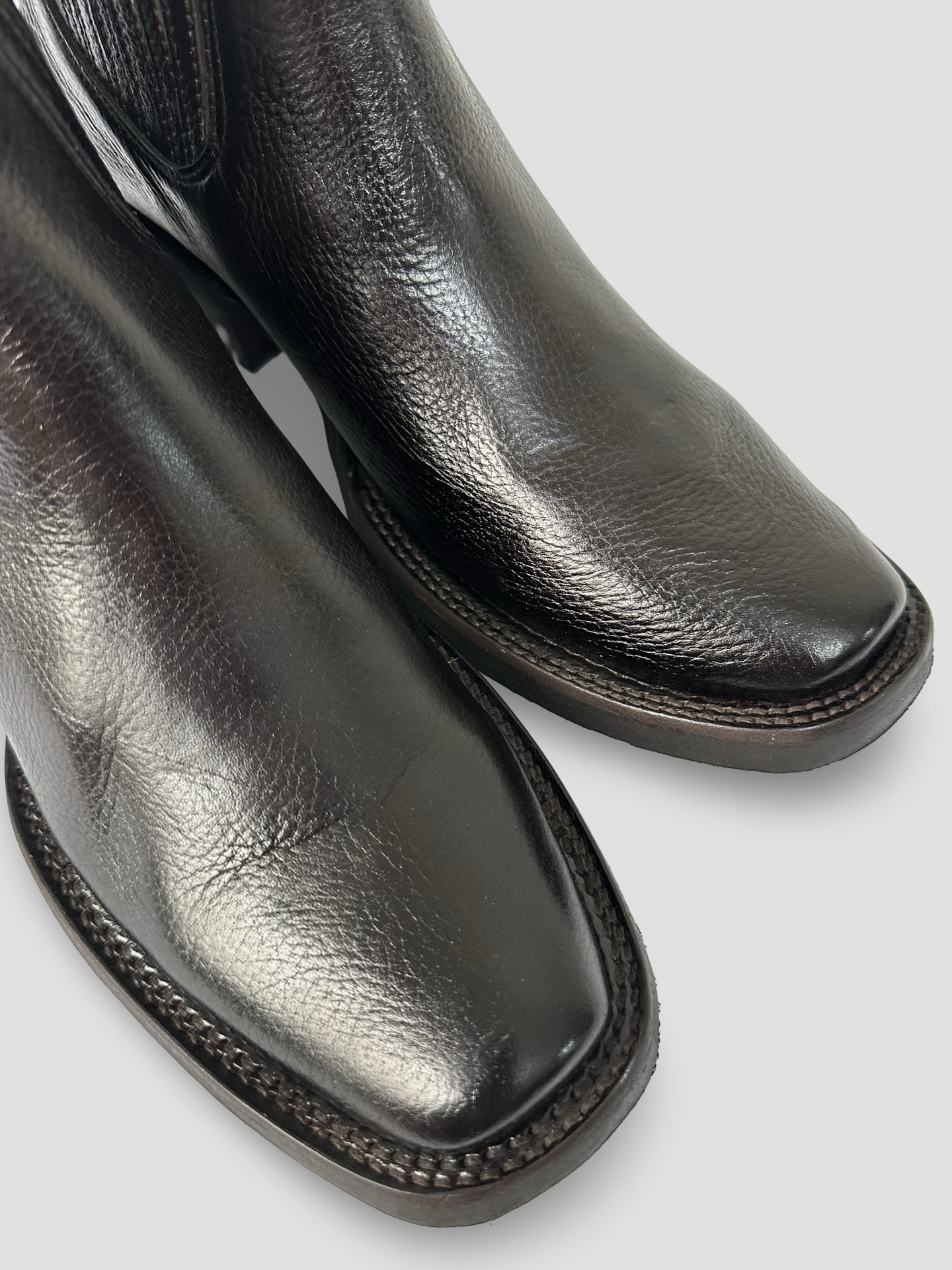 Botin Charro Chocolate, horma Levi´s