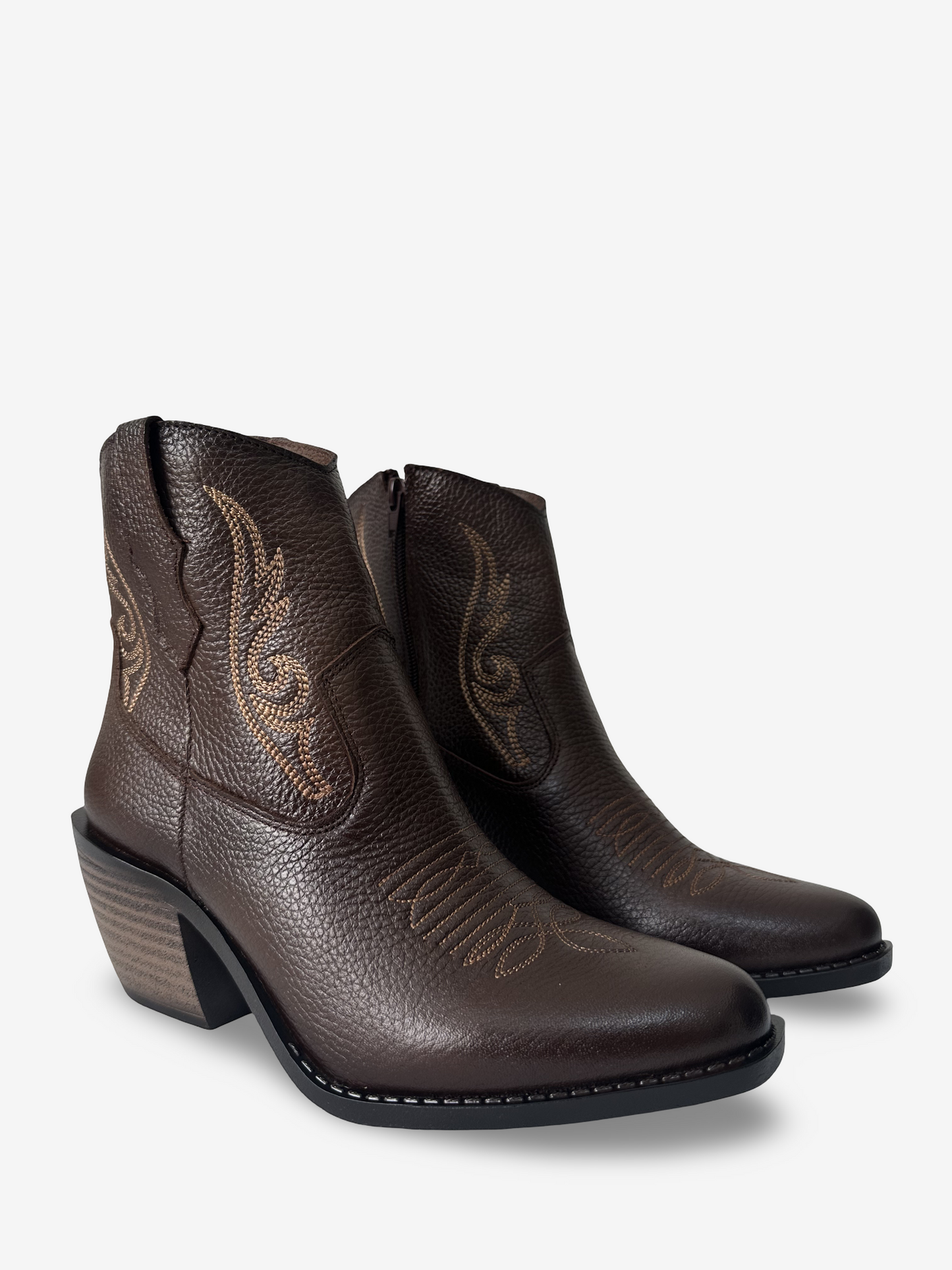 Modelo Dallas Mocha
